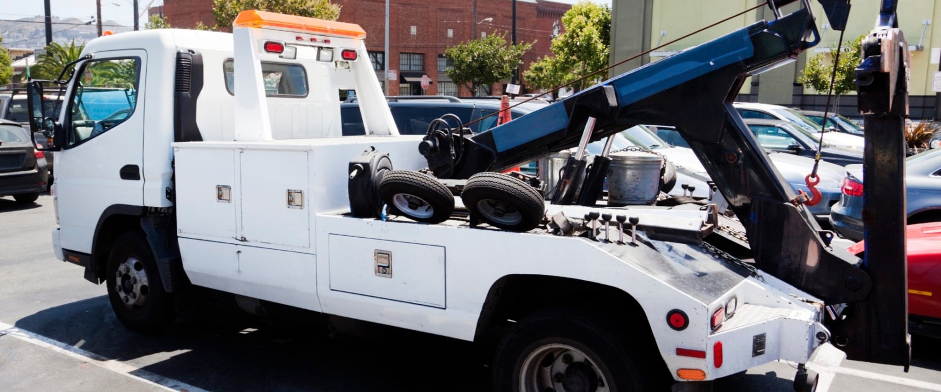 Who Regulates Tow Companies in Virginia? An Expert's Guide